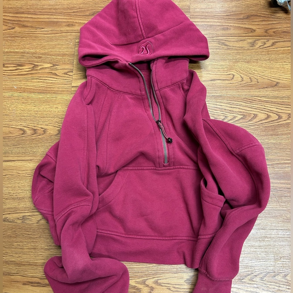 Lululemon Scuba
